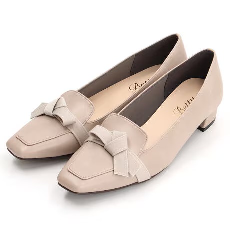 アシンメトリーリボン スクエアトゥパンプス